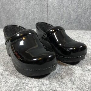Dansko Clogs Womens Size 12 Black Patent Leather Professional Shoes Nursing Wide